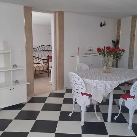 בית הארחה Castellino 4*