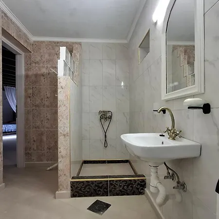Castellino Studios Gasthof 4*