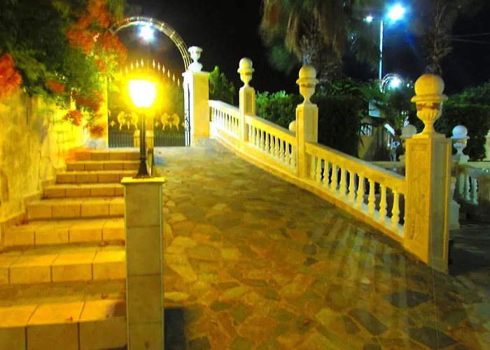 بيت ضيافة Castellino 4*