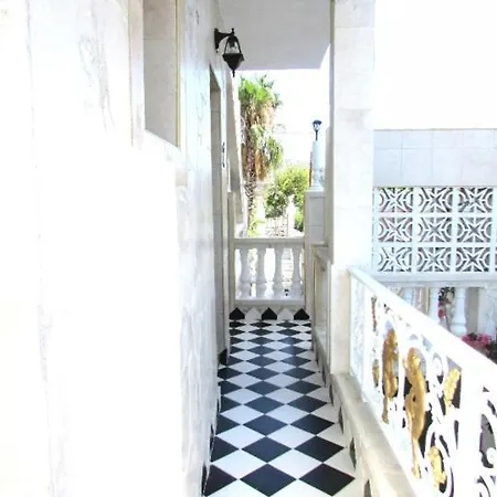 Castellino Φαληράκι