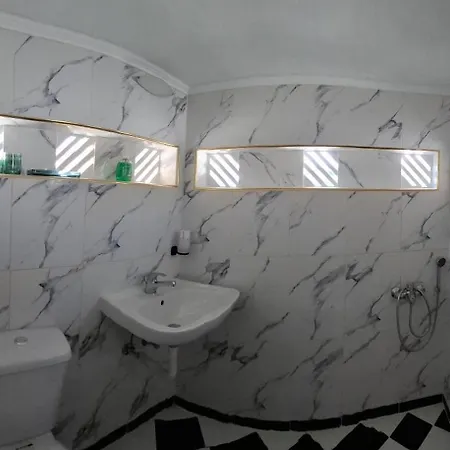 Castellino Πανσιόν Φαληράκι