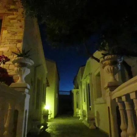 Castellino 4* Φαληράκι