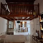 Castellino Studios Guest house