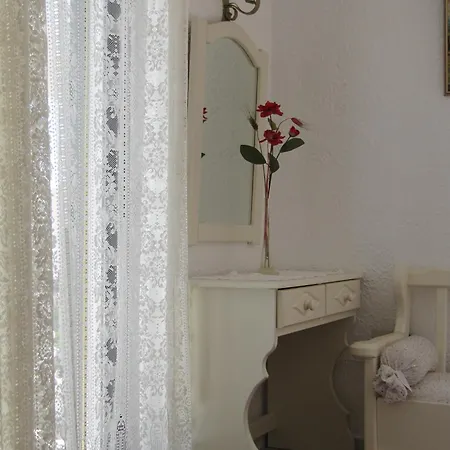 Castellino 4* ファリラキ