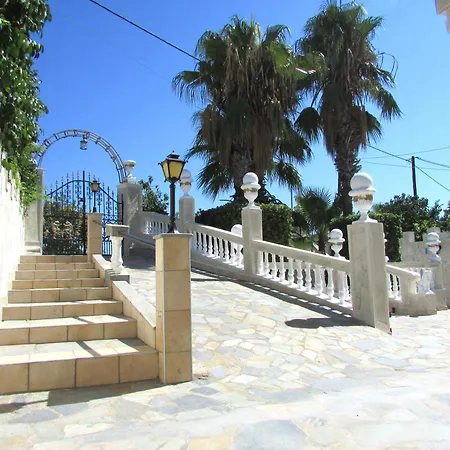Castellino 4*