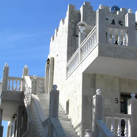 Castellino ファリラキ