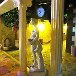 Gasthof Castellino Studios